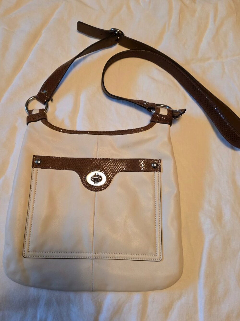 COACH Penelope Cream Leather Crossbody Bag with Snakeskin Trim F16533 - Like New